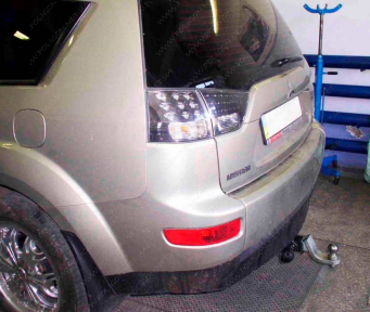 Фаркоп быстросъемный MITSUBISHI Outlander XL (2007-2012)