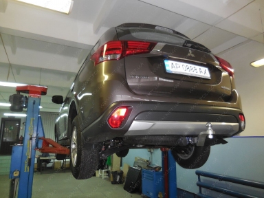 Фаркоп быстросъемный MITSUBISHI Outlander (2015-2020) + USA