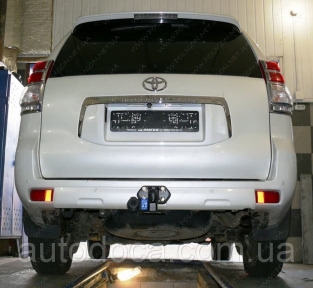 Фаркоп под штатный крепеж TOYOTA Land Cruiser Prado 150 (2009+) араб