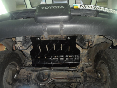 Защита радиатора TOYOTA Land Cruiser 105 (2003+)