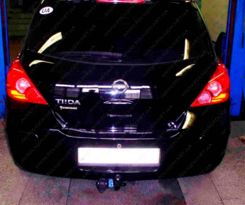 Фаркоп стандартный NISSAN Tiida (2004+) (седан, хэтчбек)